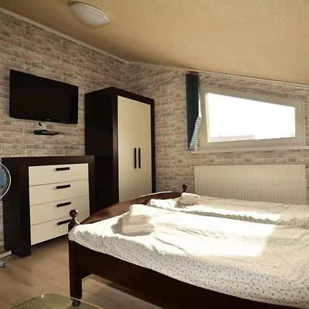 Quarto em Acomodações Particulares Goscinne Skaut *