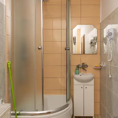 Quarto em Acomodações Particulares Goscinne Skaut *